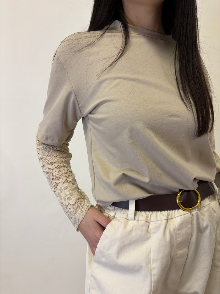 T shirt con manica in pizzo