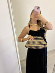 Clucth black in raffia